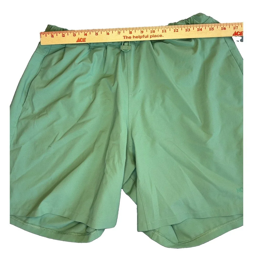 THE NORTH FACE Wasabi Aqua Green Exploration Shorts Mens Large spandex lined